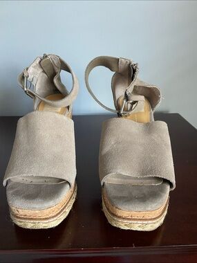Dolce Vita wedges